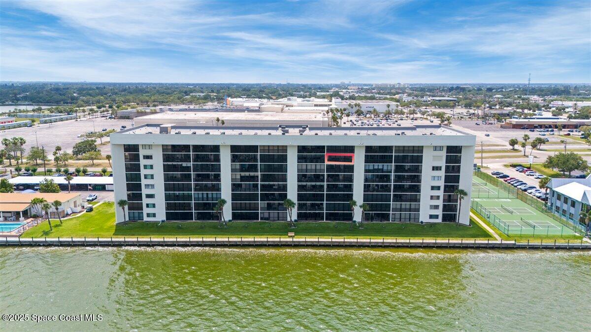 200 S Sykes Creek Parkway A704