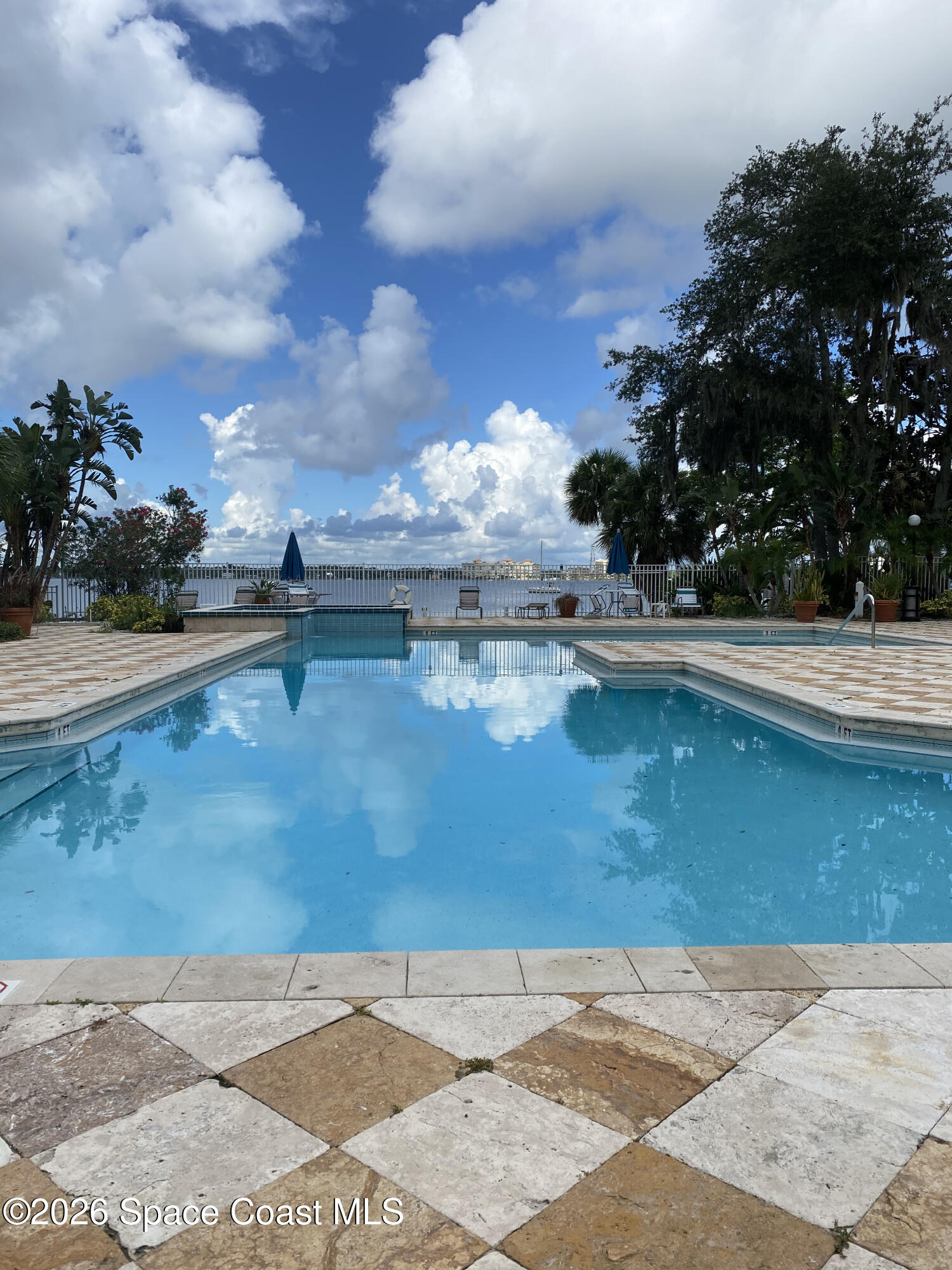 225 S Tropical Trail 719
