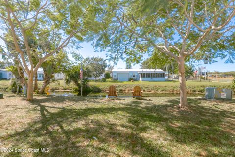 A home in Barefoot Bay