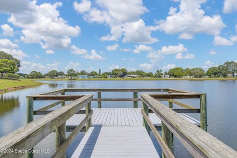 A home in Barefoot Bay