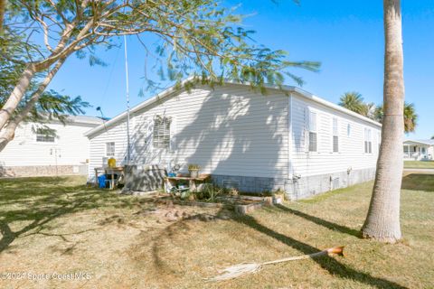 A home in Barefoot Bay