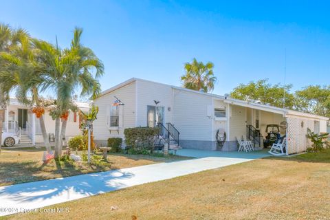 A home in Barefoot Bay