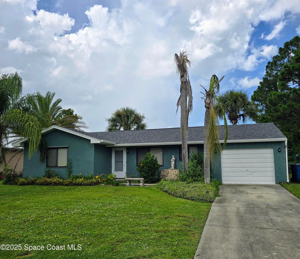 Photo of 170 Chestnut Avenue NE, Palm Bay, FL 32907 (MLS # 1055661)
