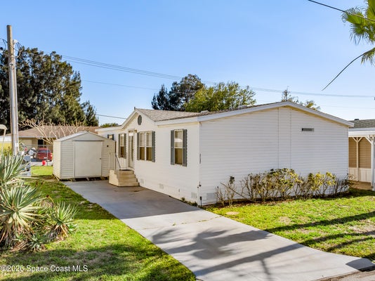 3132 INDIAN RIVER DR NE, PALM BAY, FL 32905 - Image 89260ef8e1be1afde65ed3000e1e4e9f/2072508141