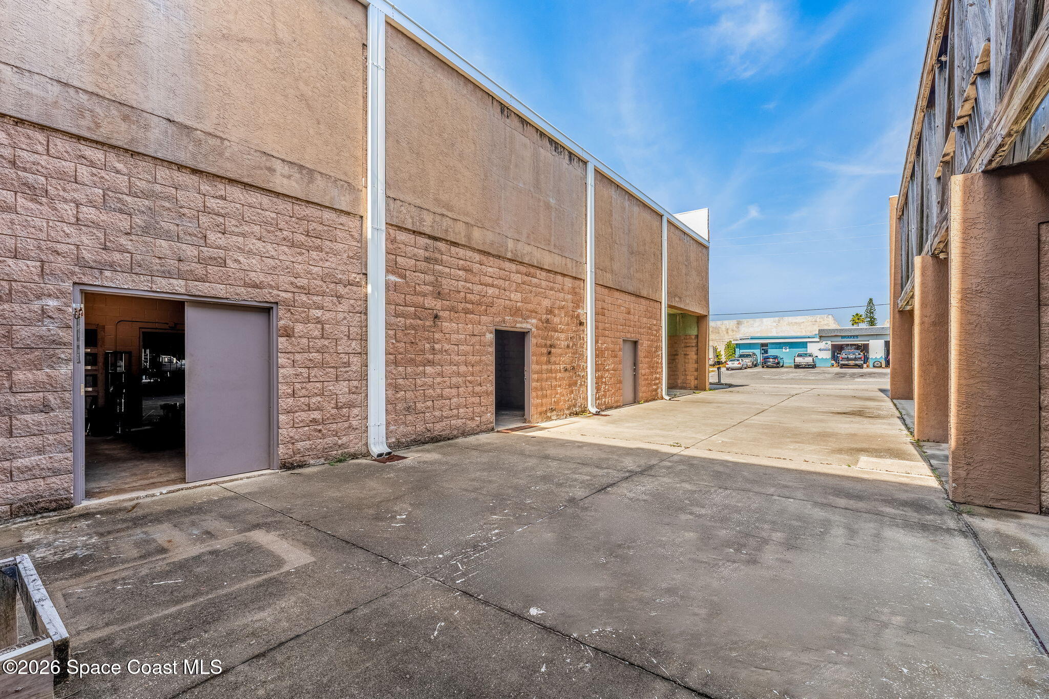 1900 S Atlantic Avenue