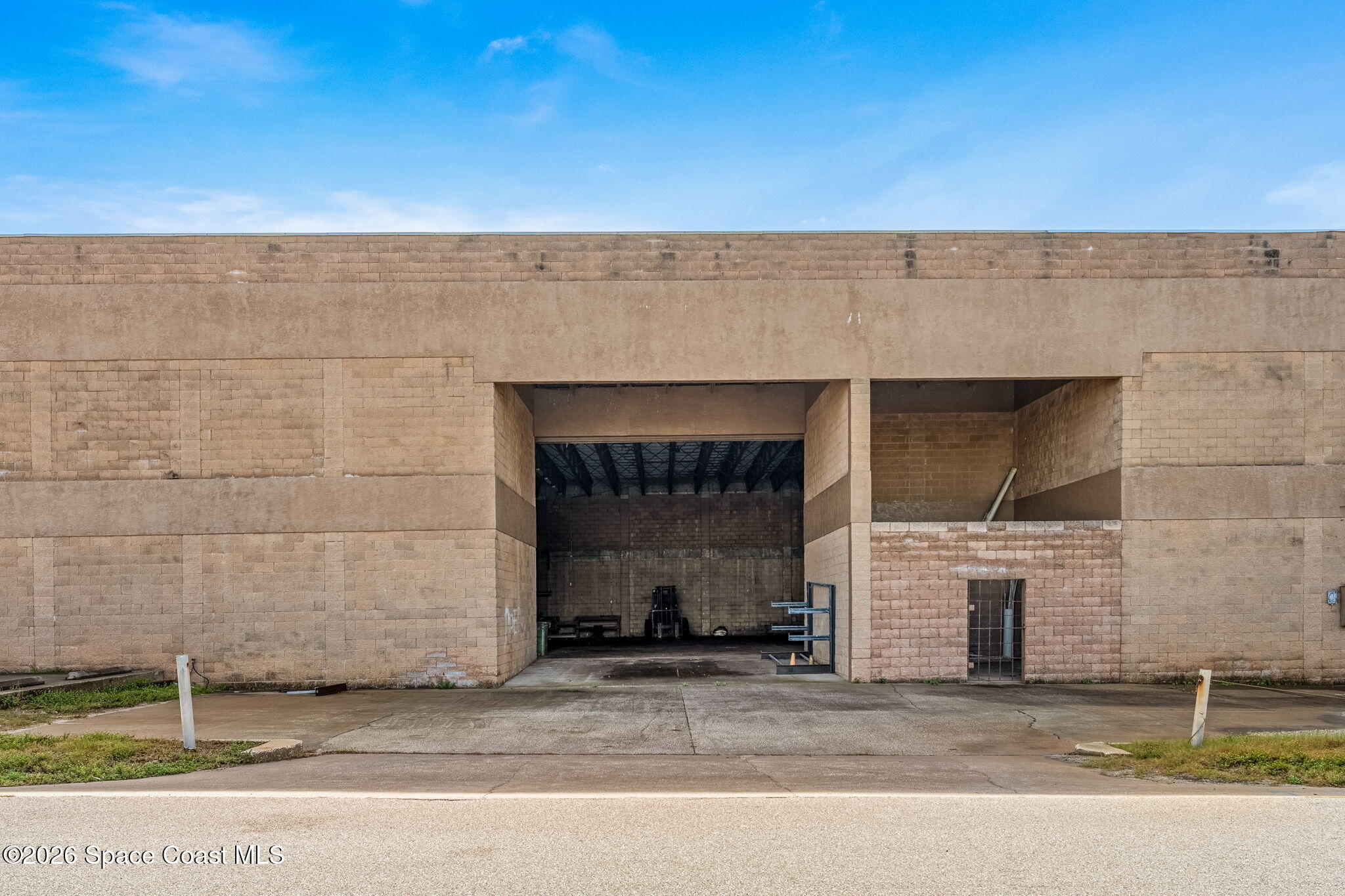 1900 S Atlantic Avenue