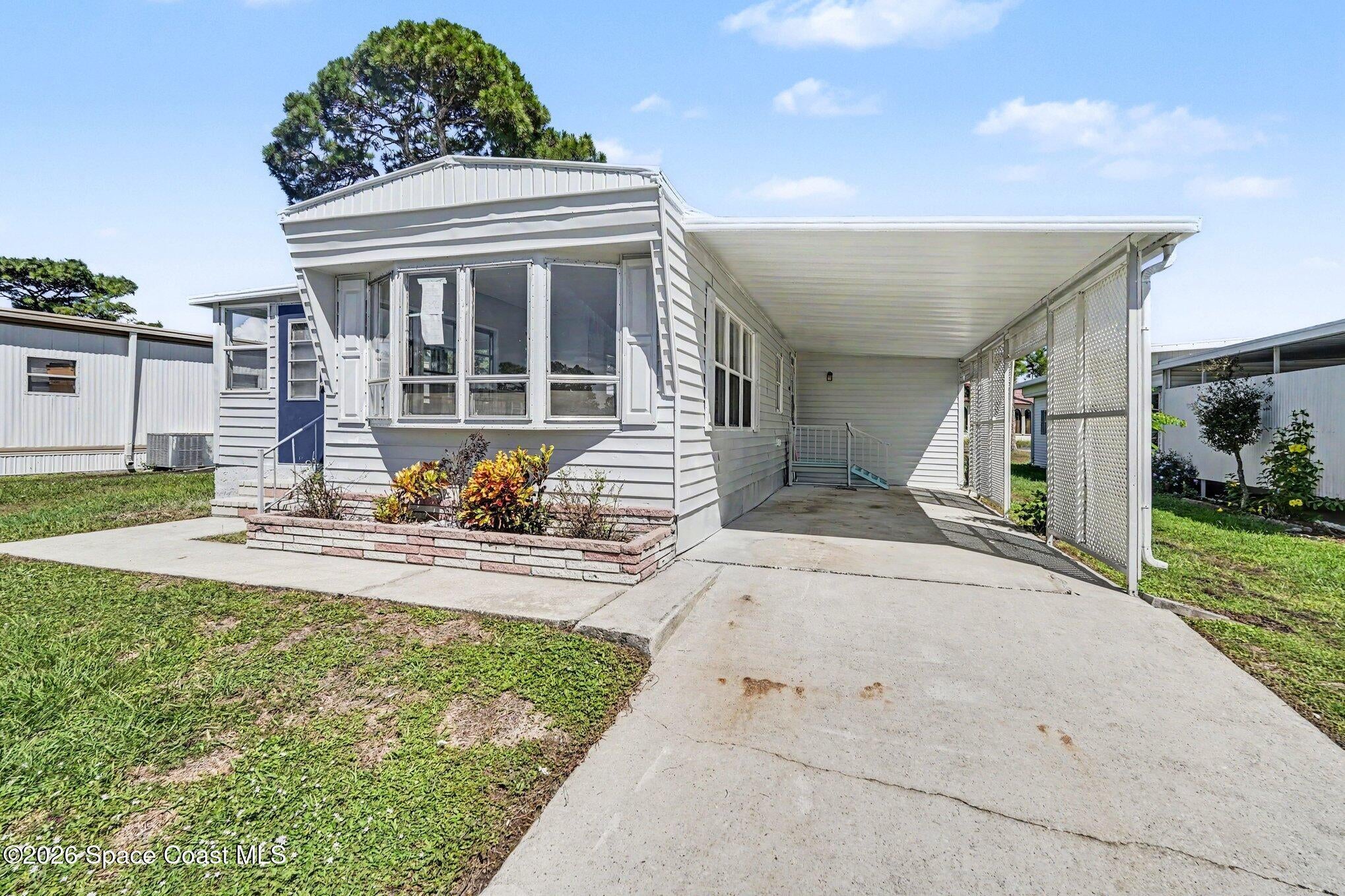 1171 Seminole Court NE