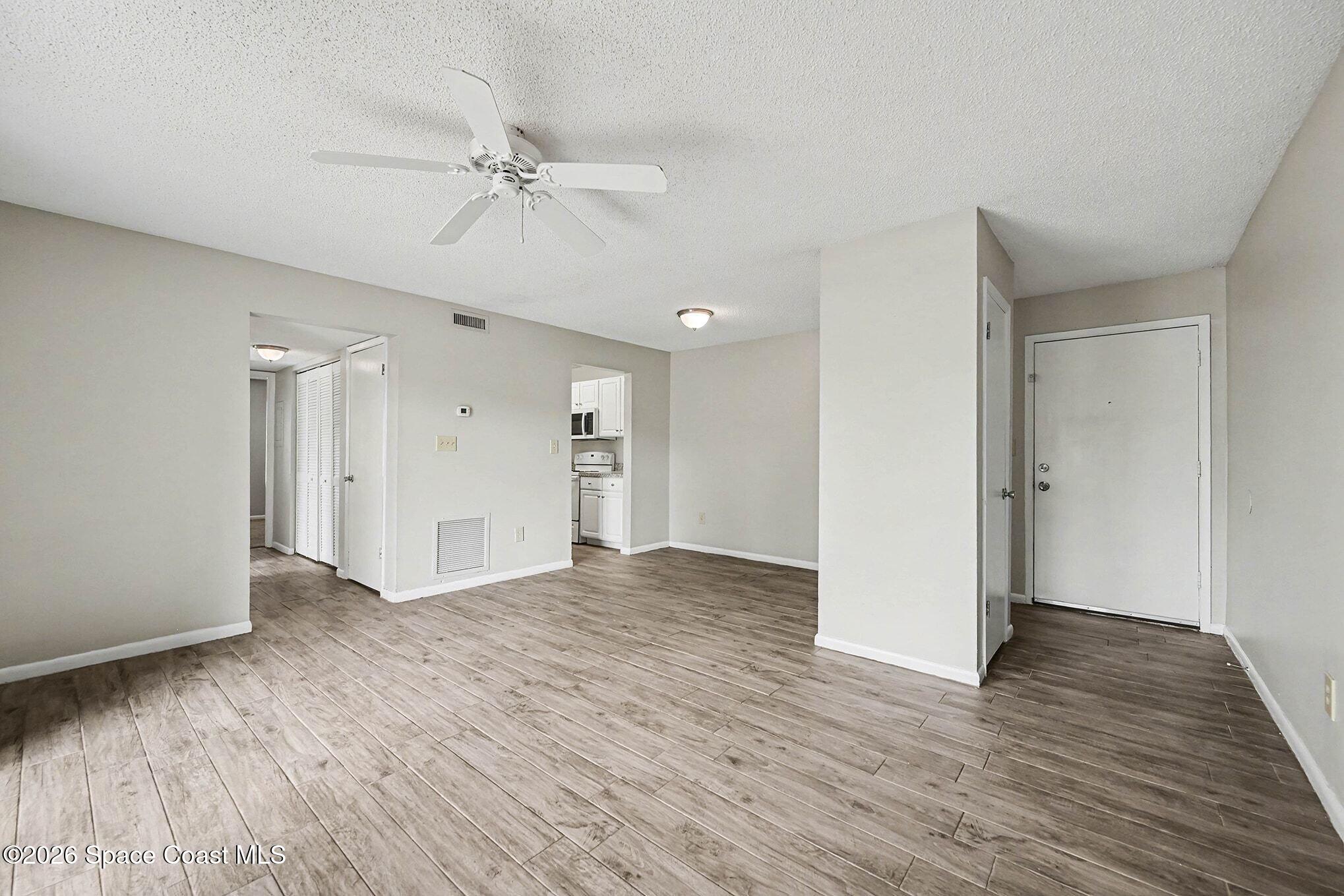 3590 Sable Palm Lane B