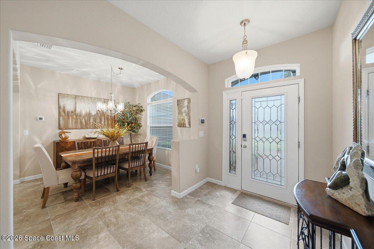 655 Gleneagles Drive SE
