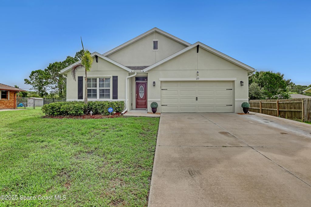 Photo of 837 Talmadge Avenue SE, Palm Bay, FL 32909 (MLS # 1058791)