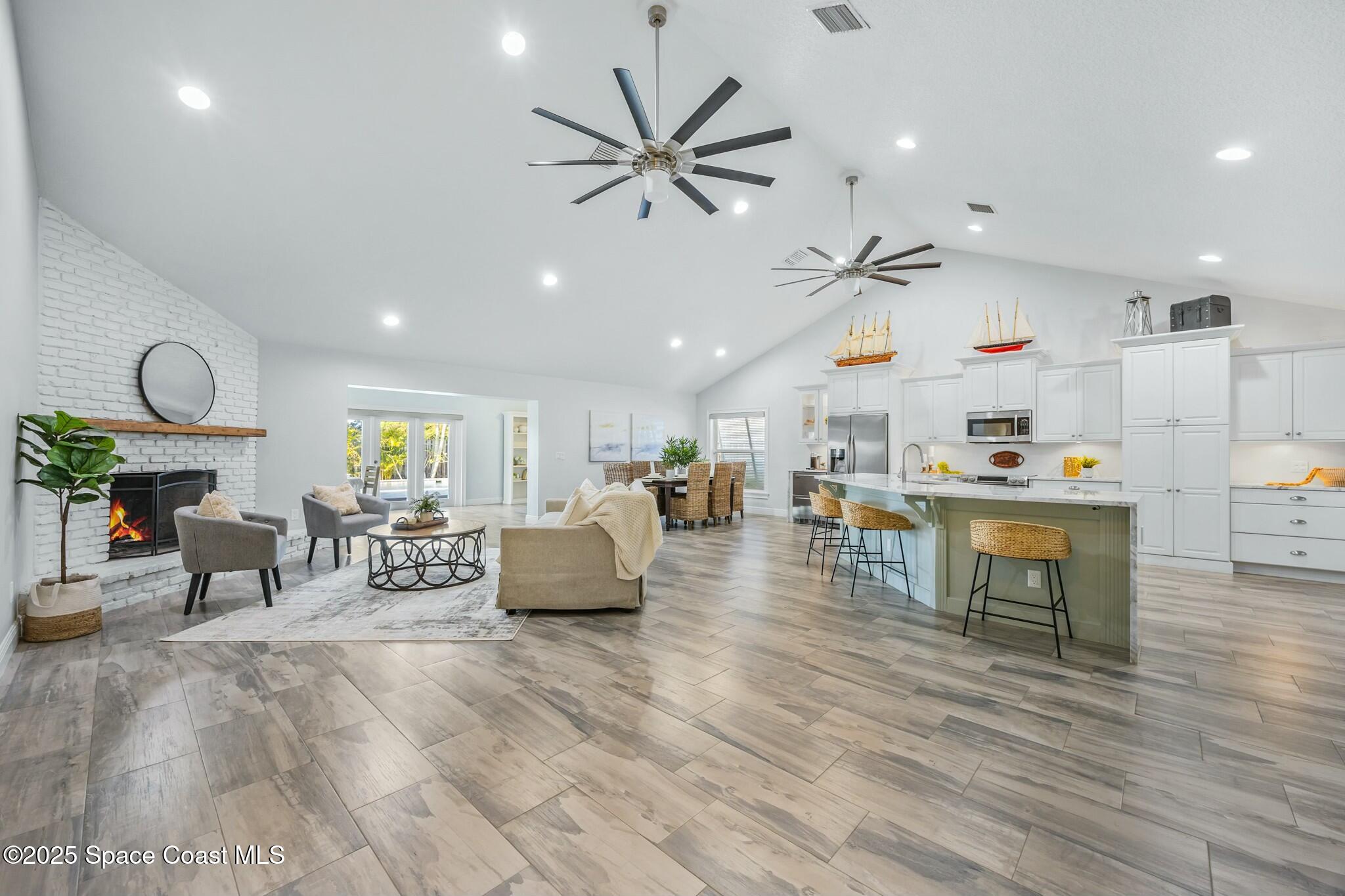 260 Pompano Drive