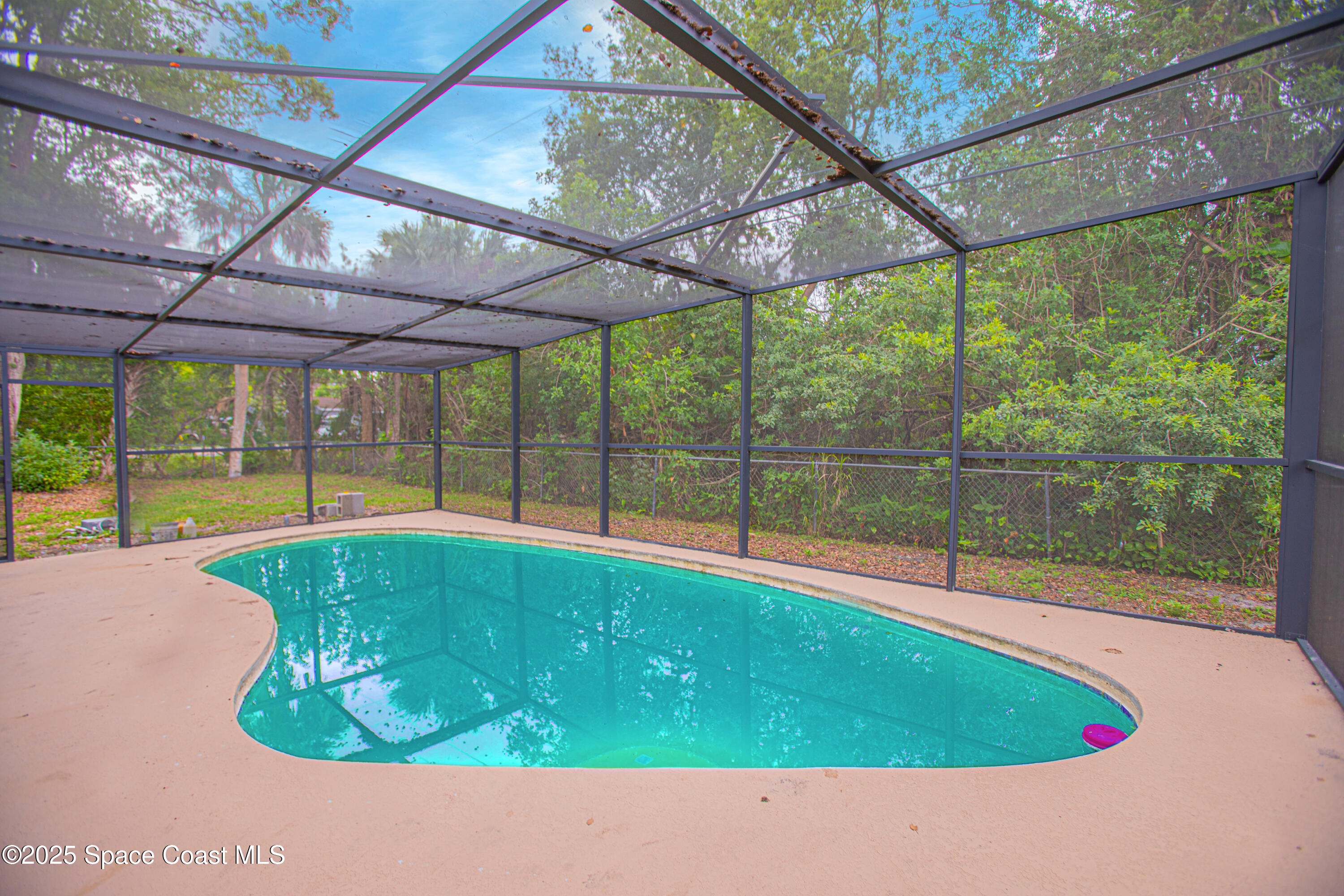 2501 Stratford Drive