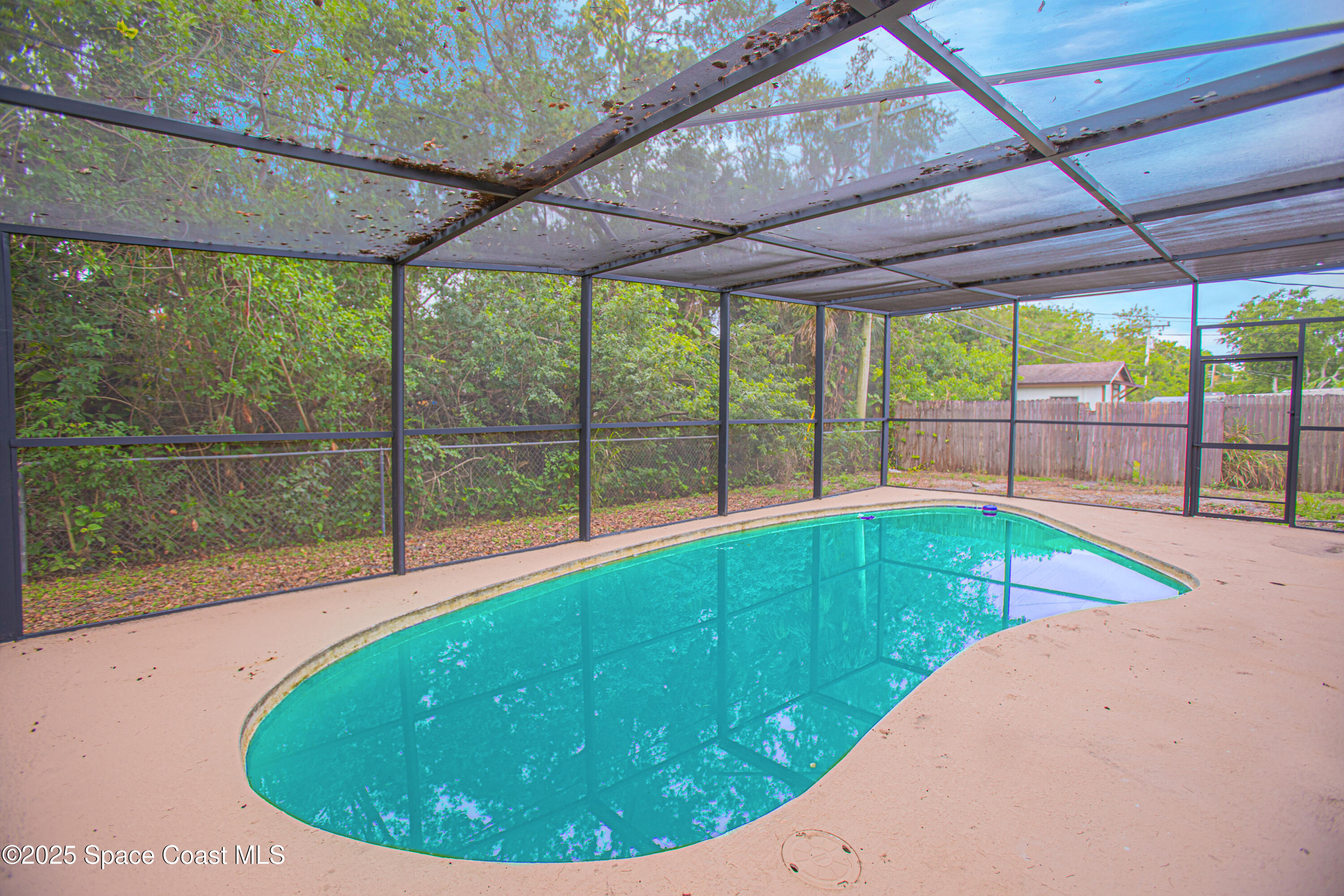 2501 Stratford Drive