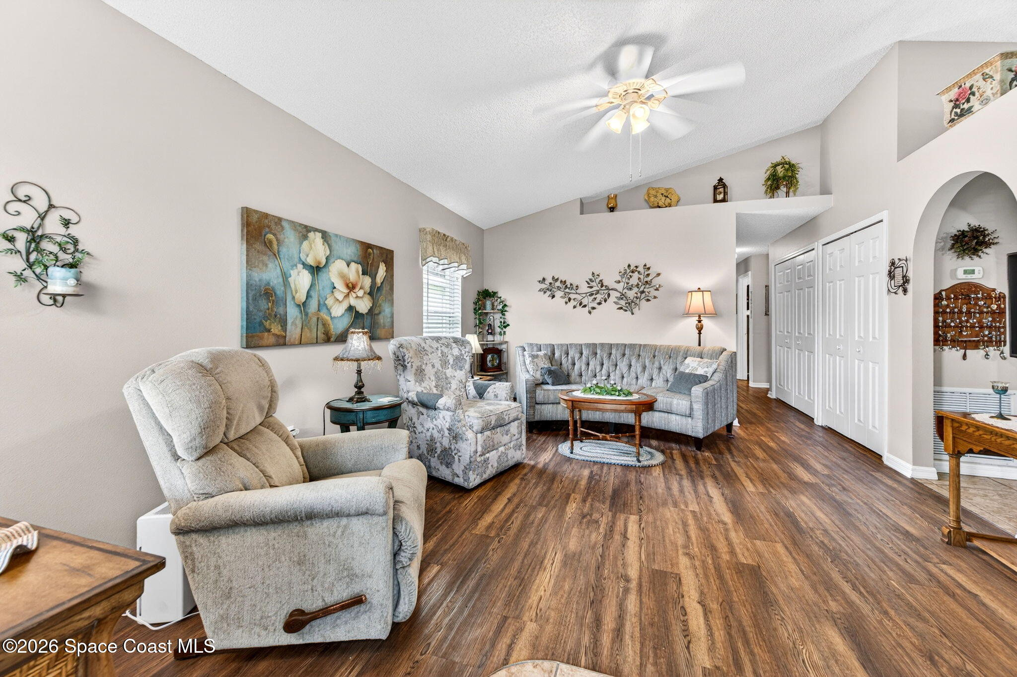 2125 Redwood Circle NE