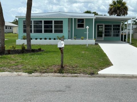 A home in Barefoot Bay