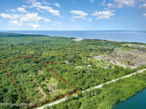 2530 E Main Street Mims FL 32754