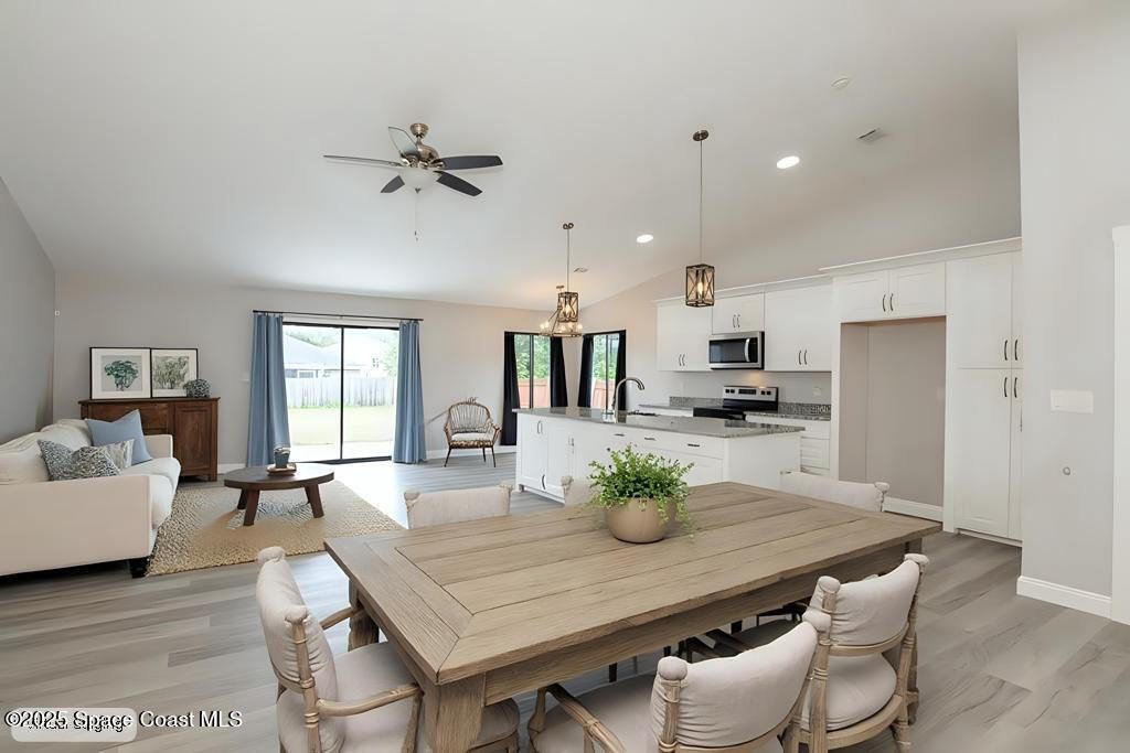 Photo of 236 Maywood Avenue NW, Palm Bay, FL 32907 (MLS # 1057115)