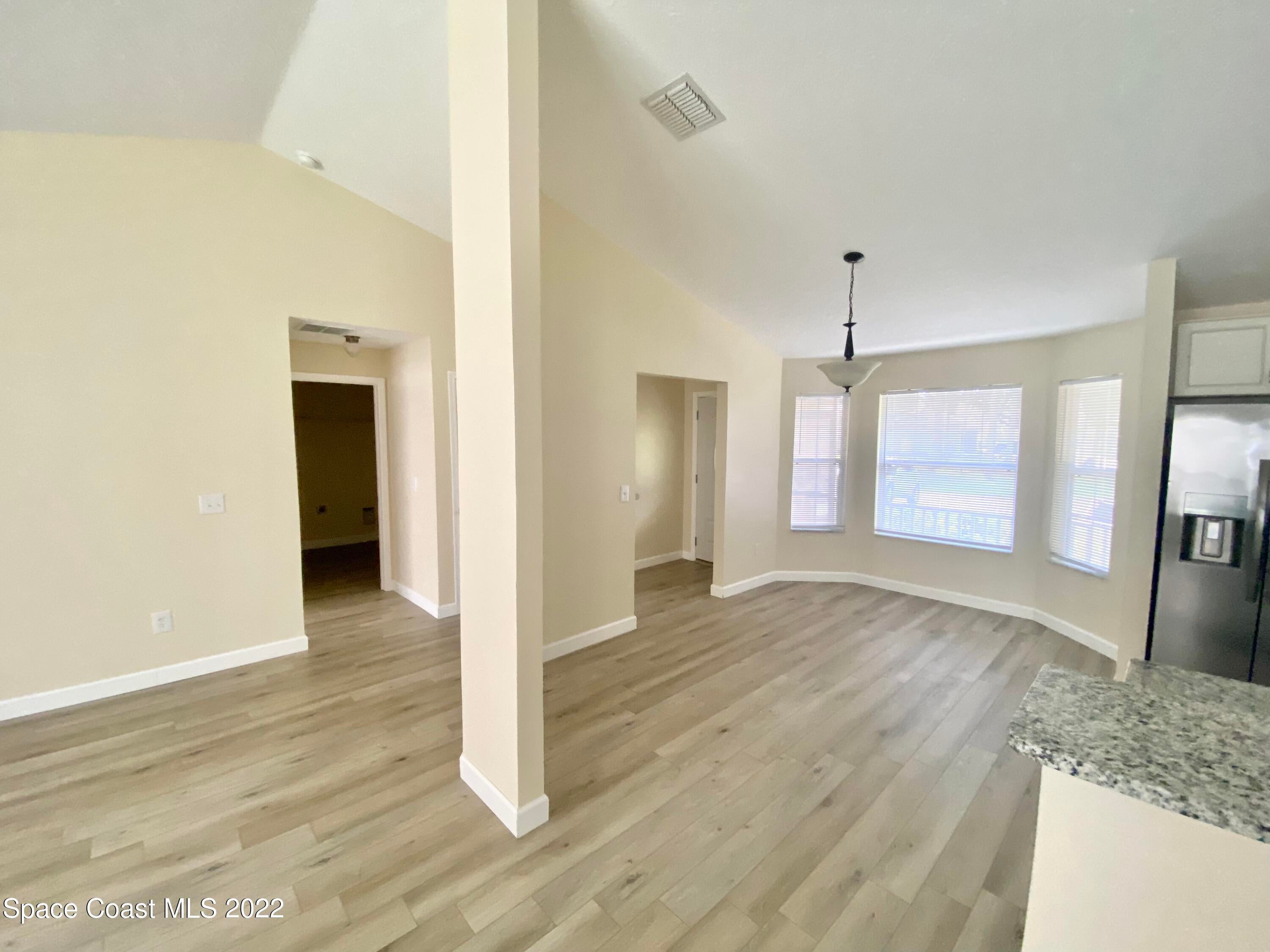 2435 Palisades Drive SE