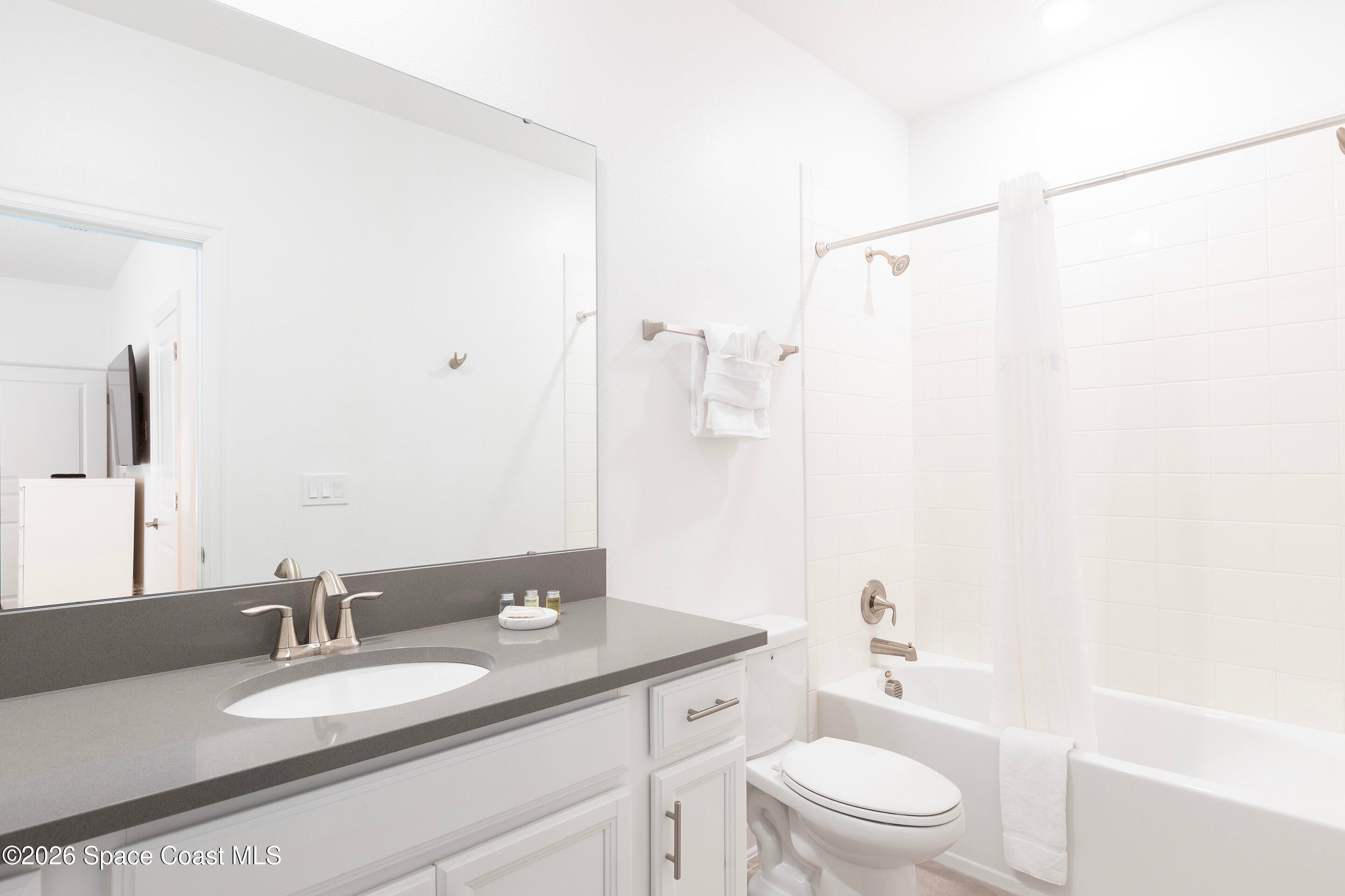 385 Strand Dr, Melbourne Beach, FL, 32951, USA, 8 Bedrooms Bedrooms, ,8 BathroomsBathrooms,Residential,Active,385 Strand Dr,1079172
