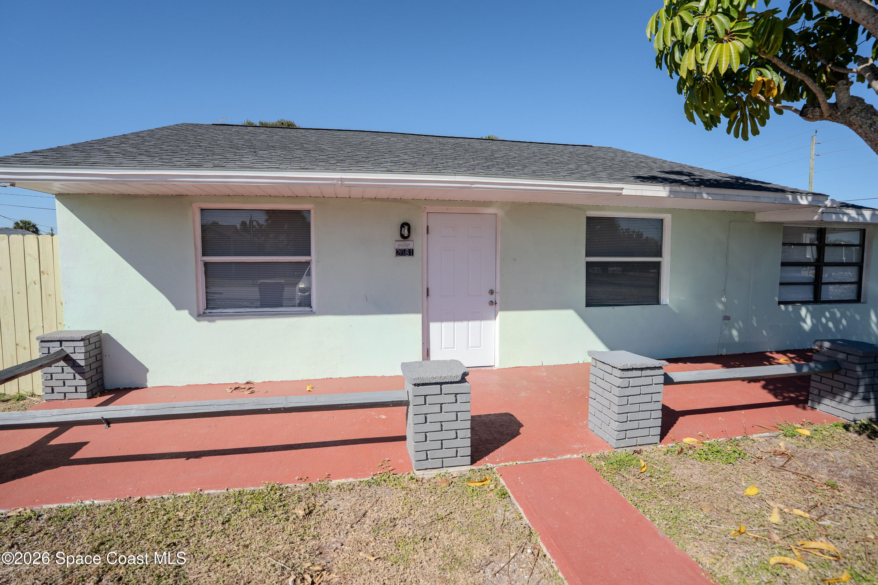 2581 Spence Drive NE