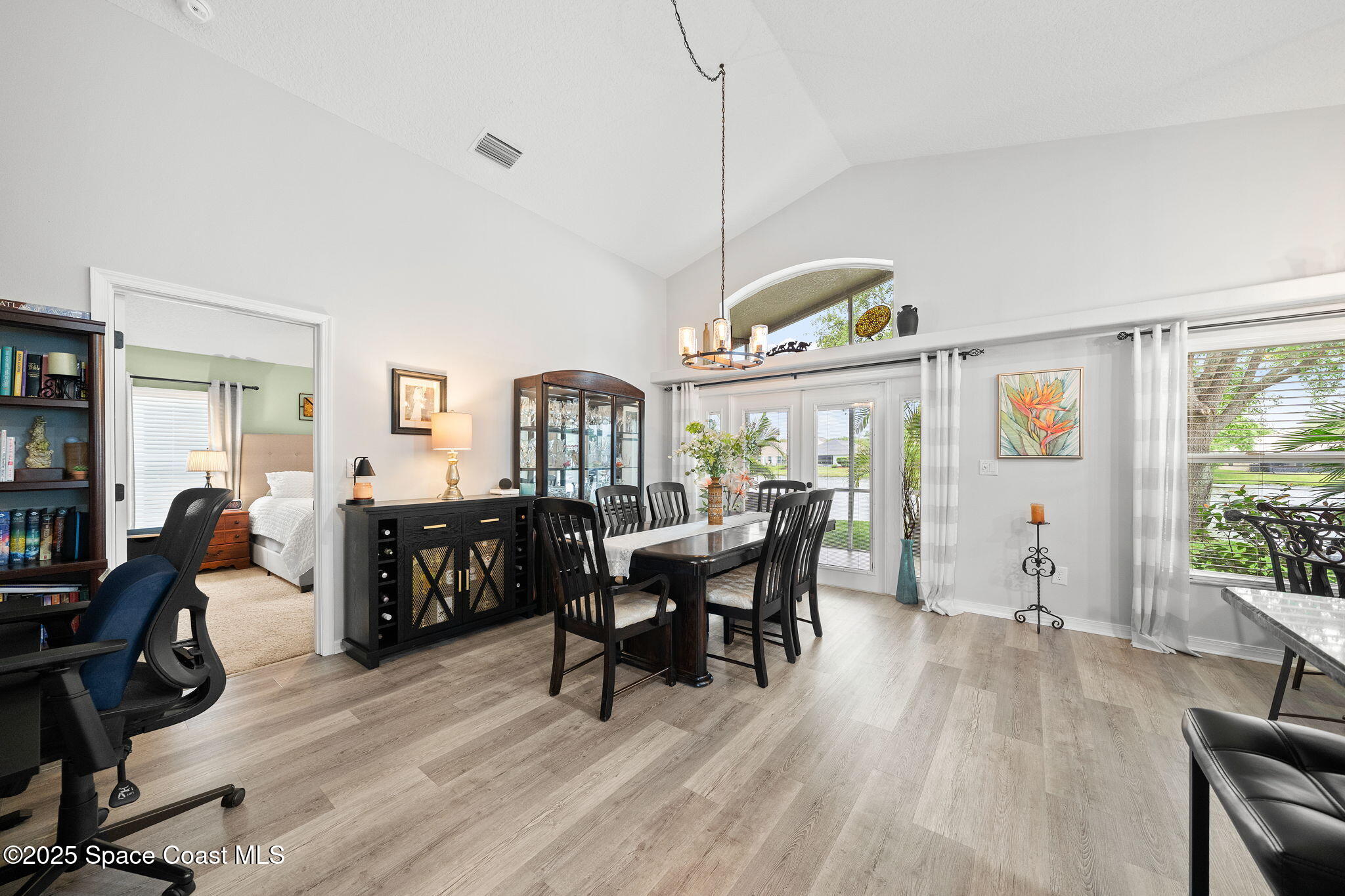 1142 Bainbury Ln