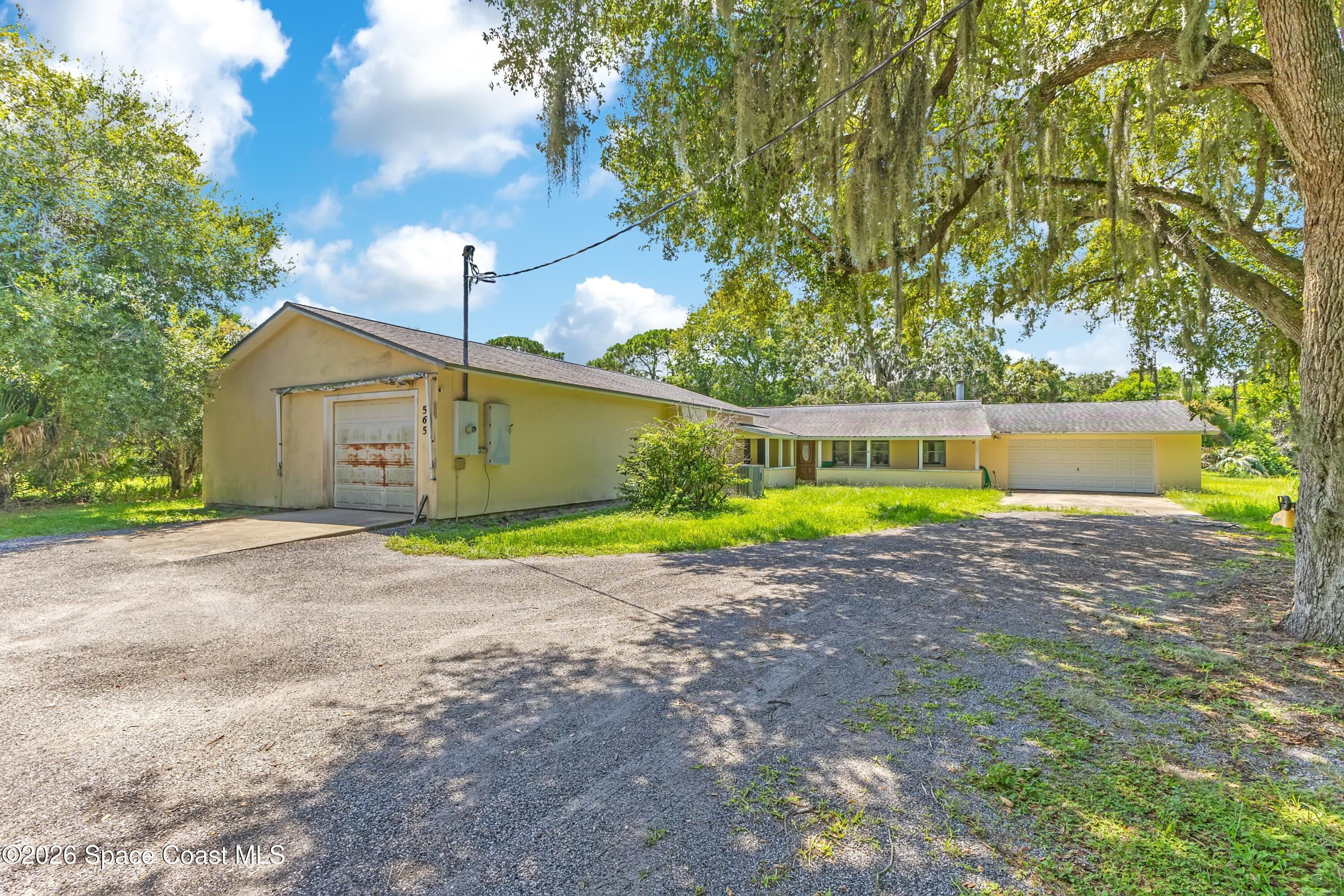 565 Kings Way