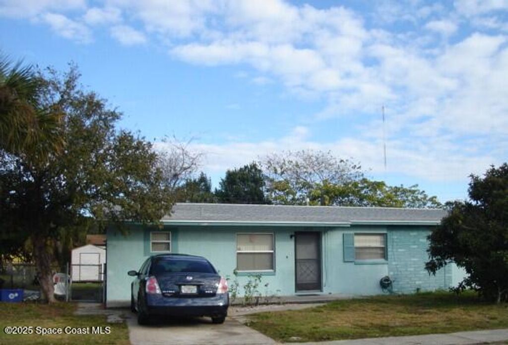 Photo of 2240 White Sands Drive, Titusville, FL 32780 (MLS # 1060304)