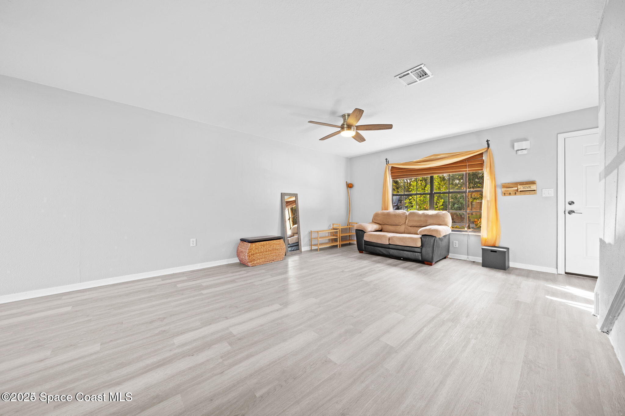 1300 Arlington Lane NE 123