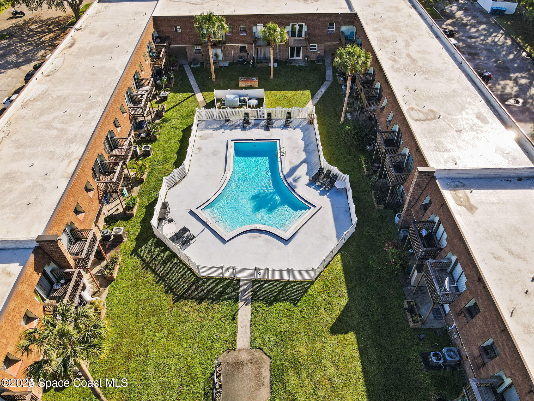 1300 Arlington Lane NE 123