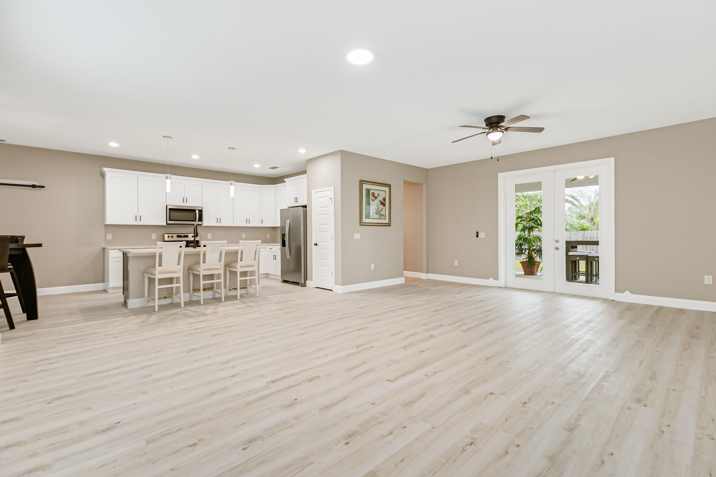 1011 Johnston Road SE