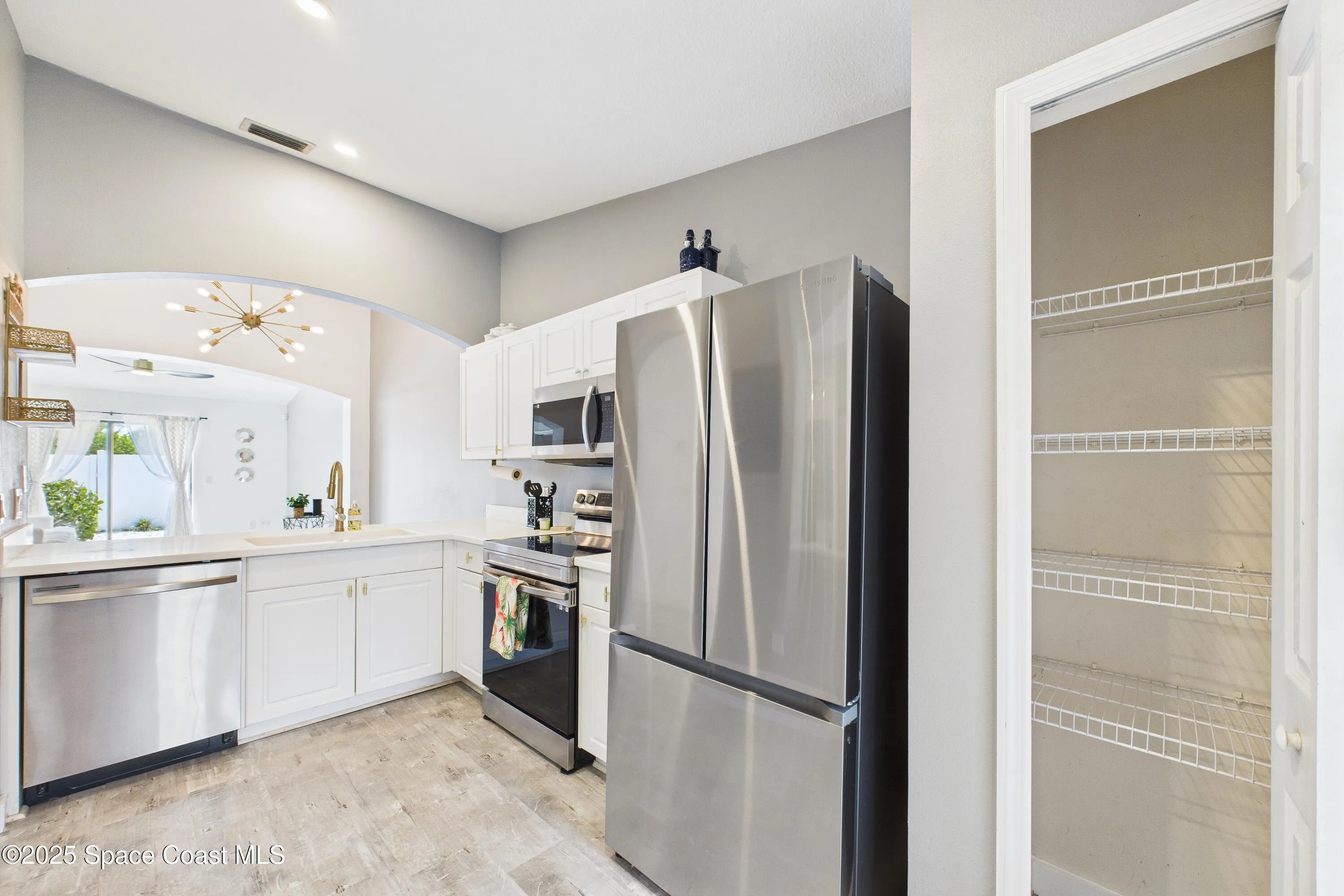 Melbourne, Florida 32901, United States, 2 Bedrooms Bedrooms, ,2 BathroomsBathrooms,Residential,Active,234054