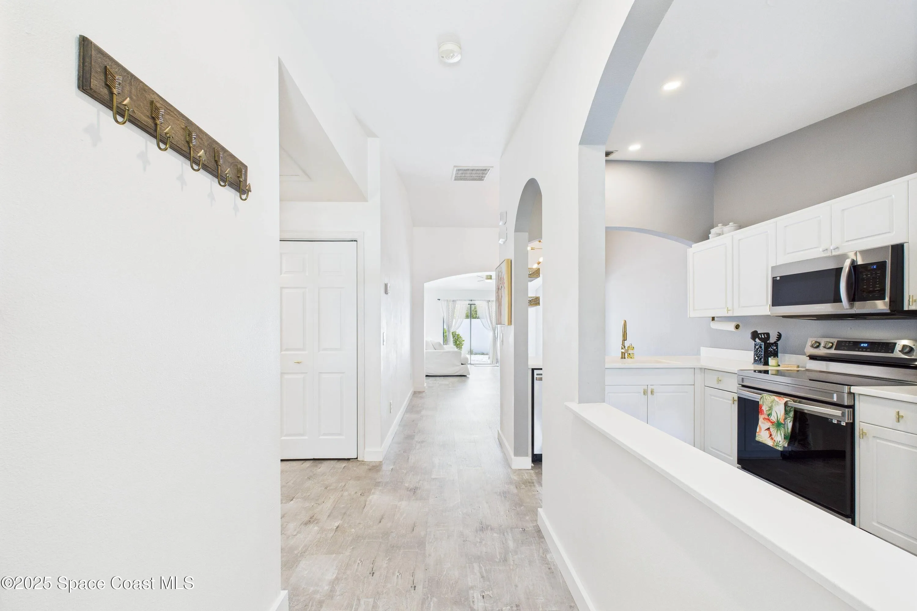 Melbourne, Florida 32901, United States, 2 Bedrooms Bedrooms, ,2 BathroomsBathrooms,Residential,Active,234054