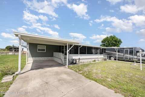 3258 Lester Avenue Mims FL 32754