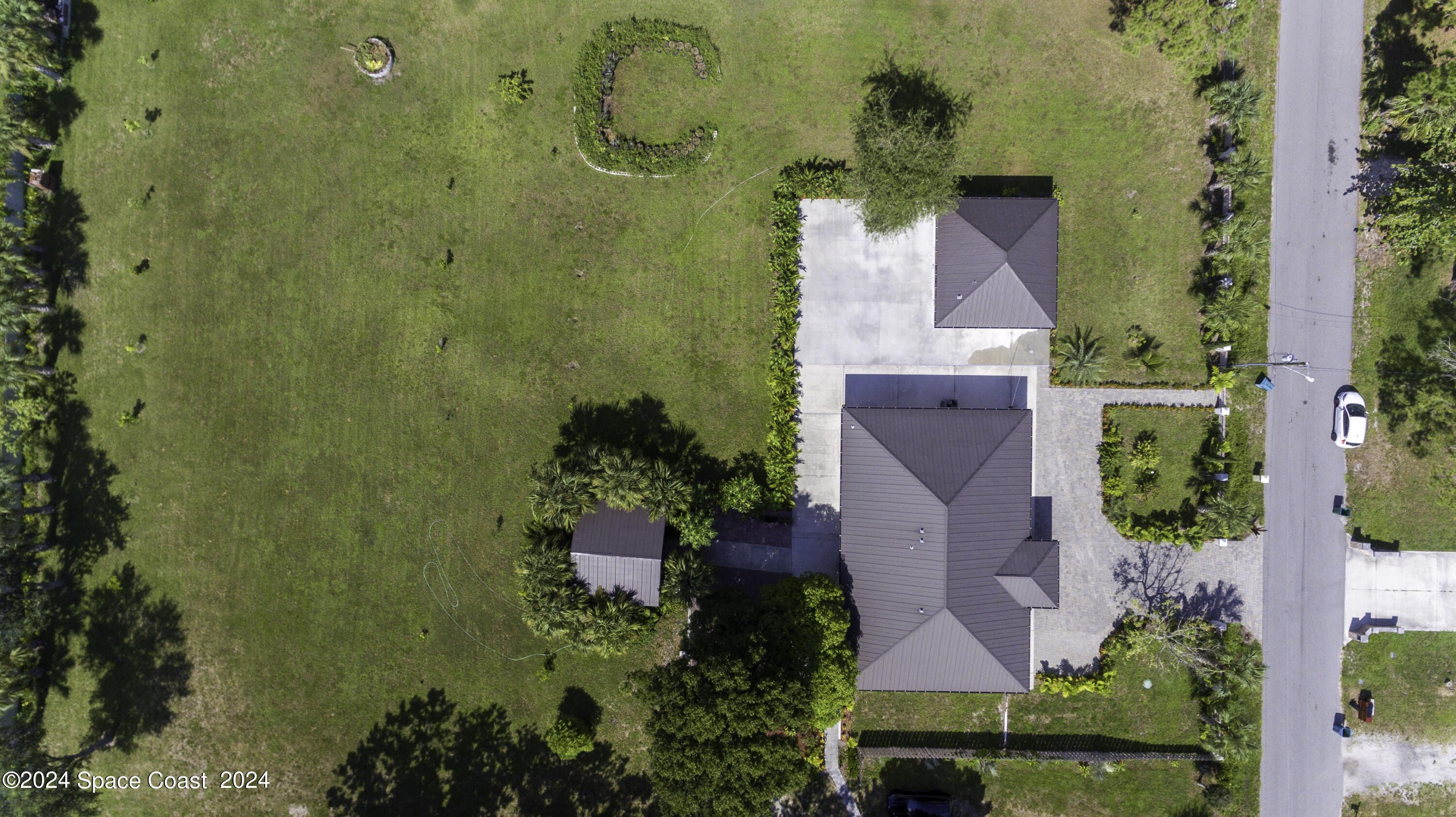 7325 Livingstone Lane