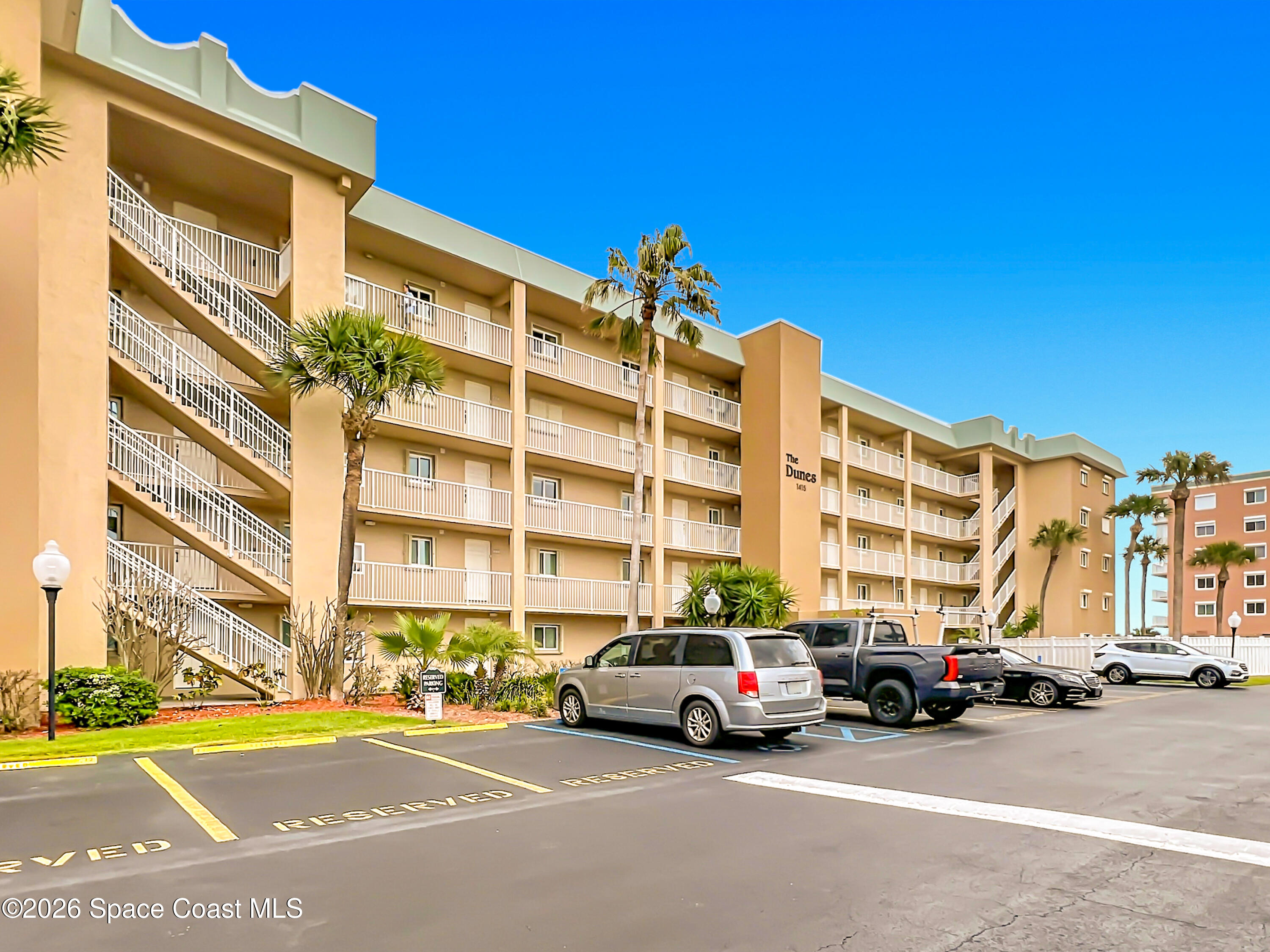 1415 N Highway A1a 503
