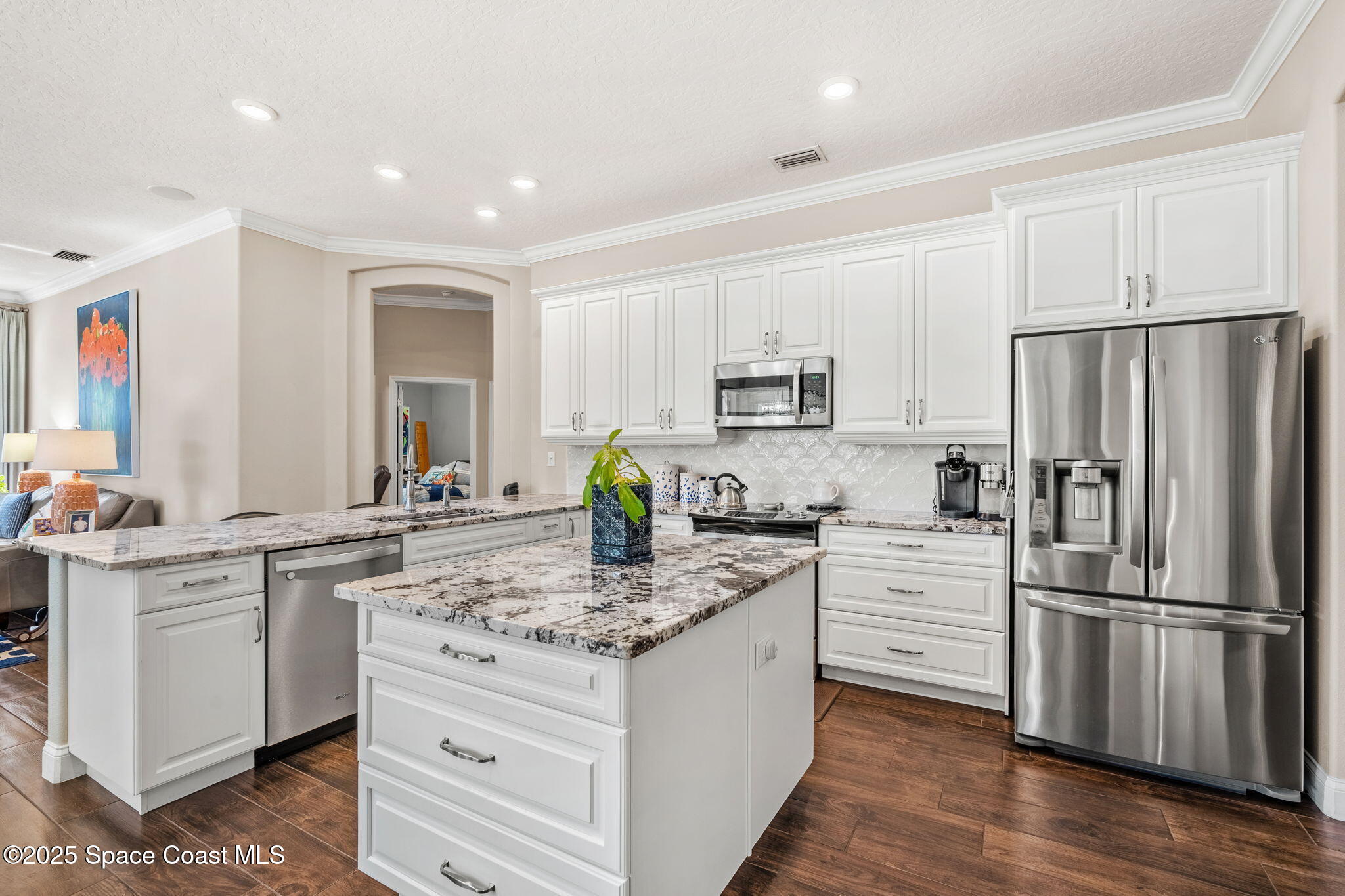 5837 Arlington Circle