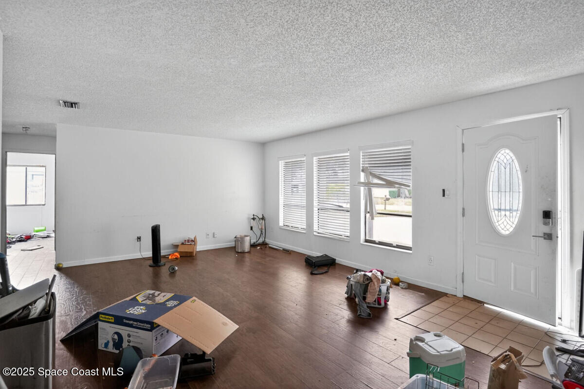 2205 Harwood Road
