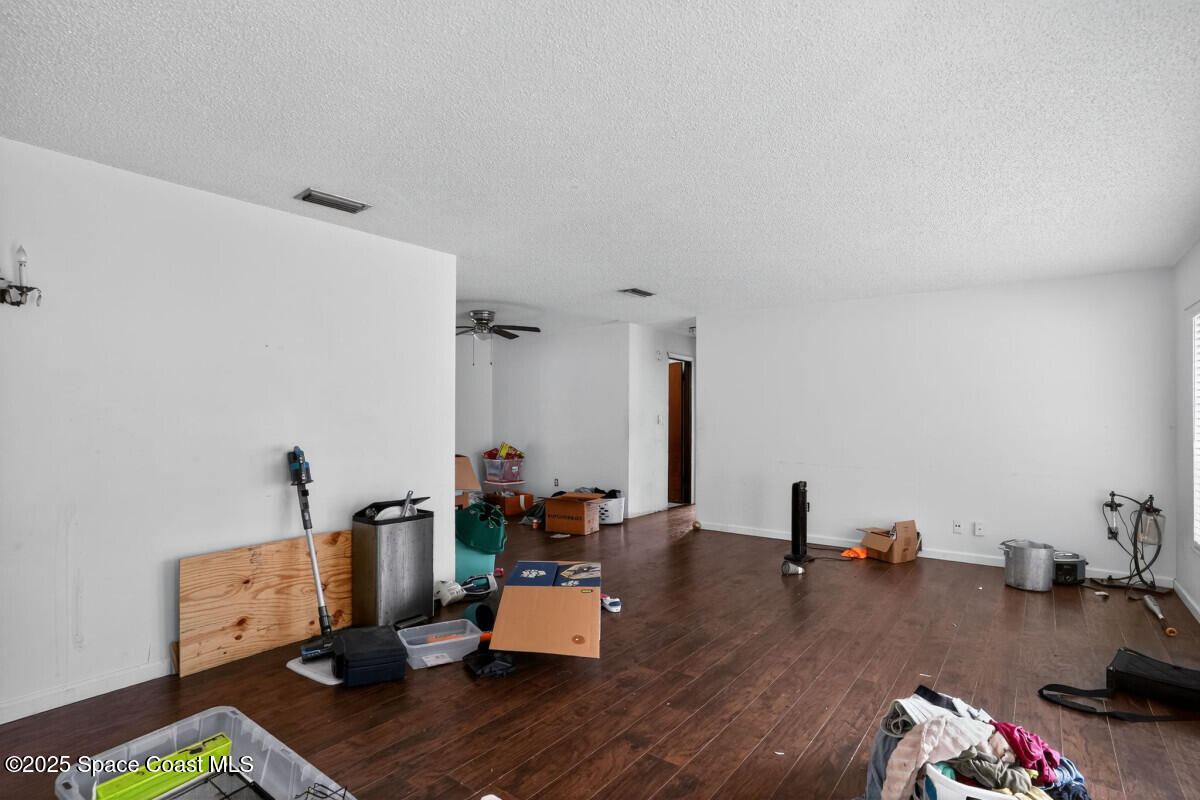 2205 Harwood Road