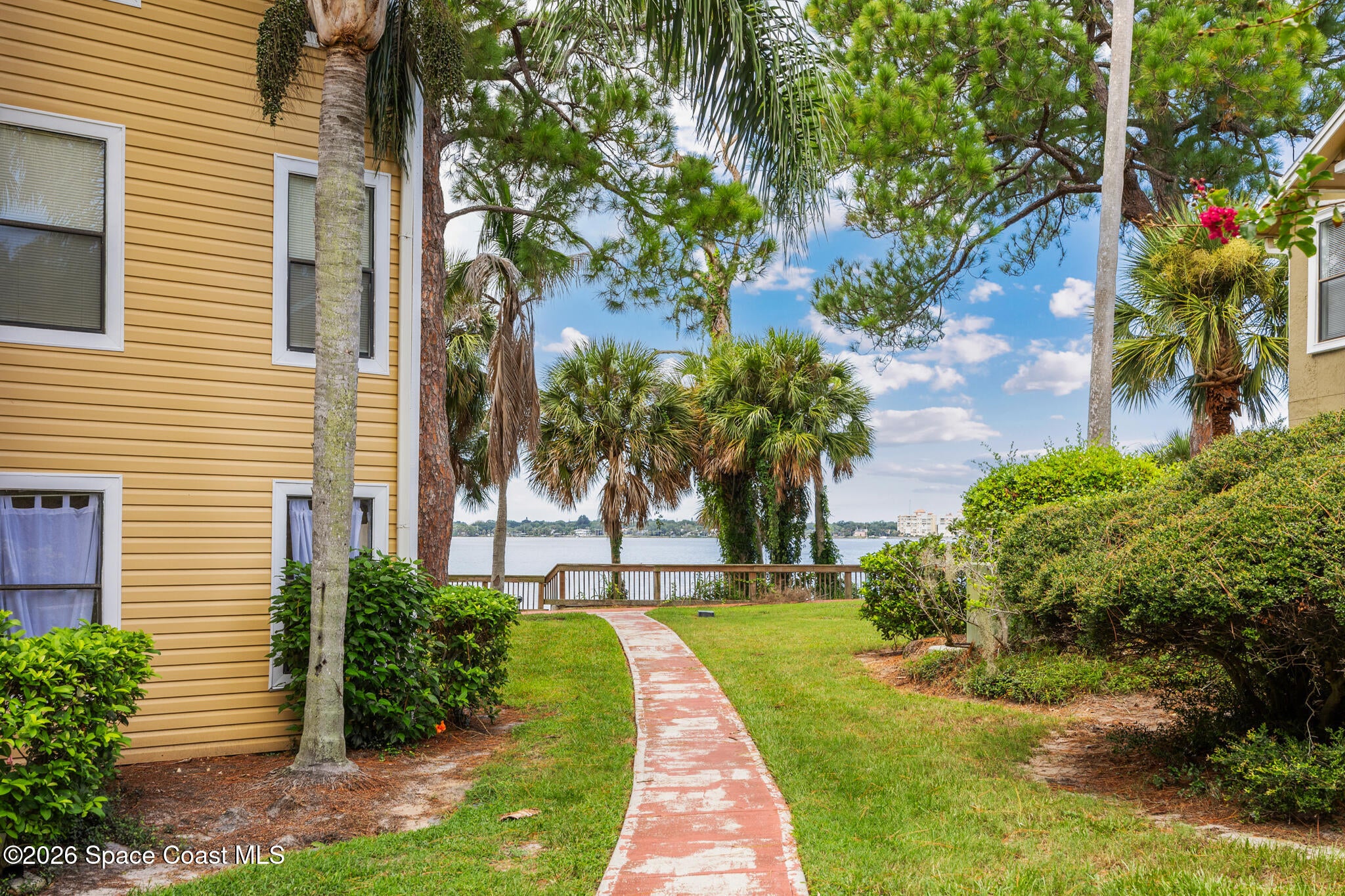 225 S Tropical Trail 624