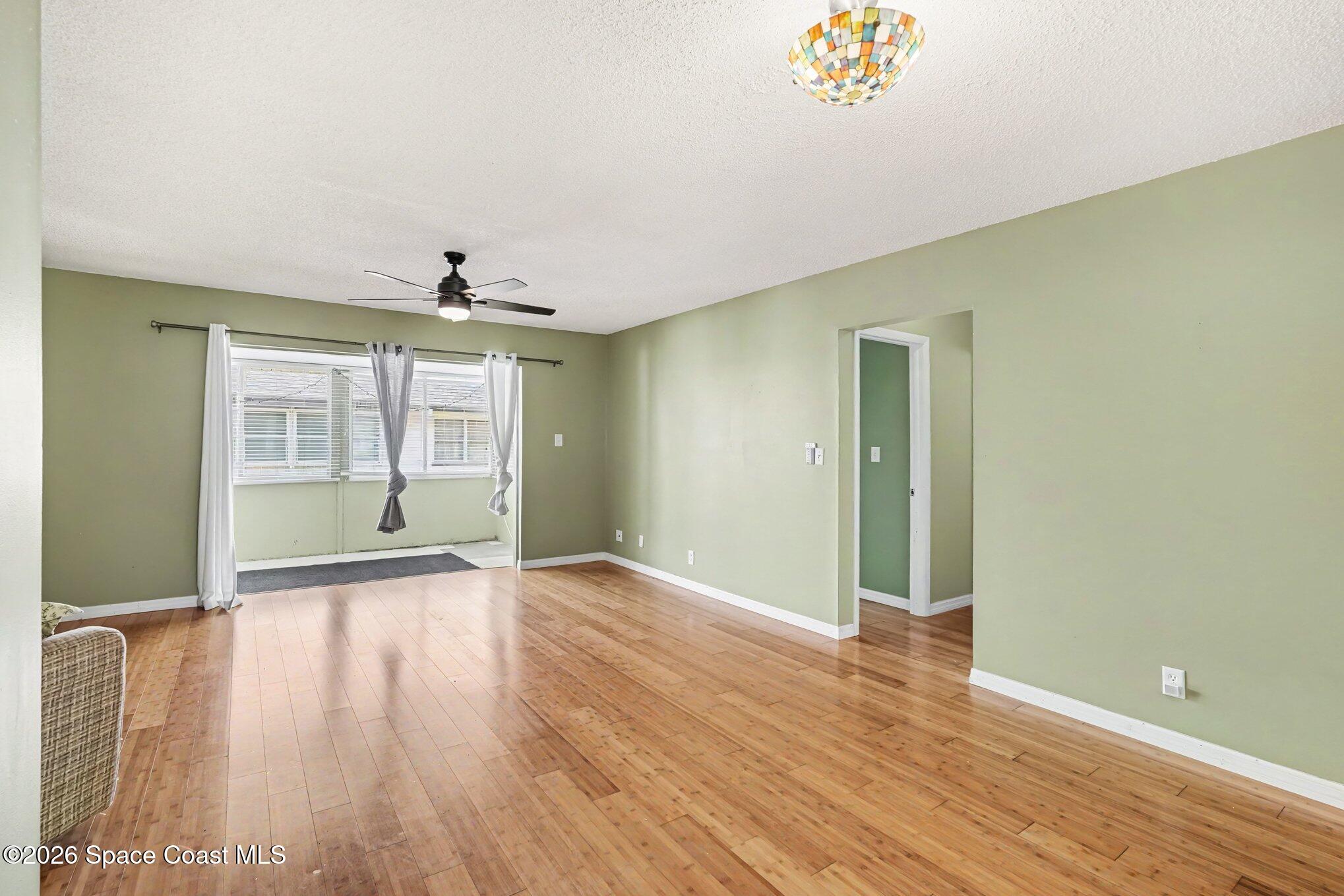 1047 Small Court 38
