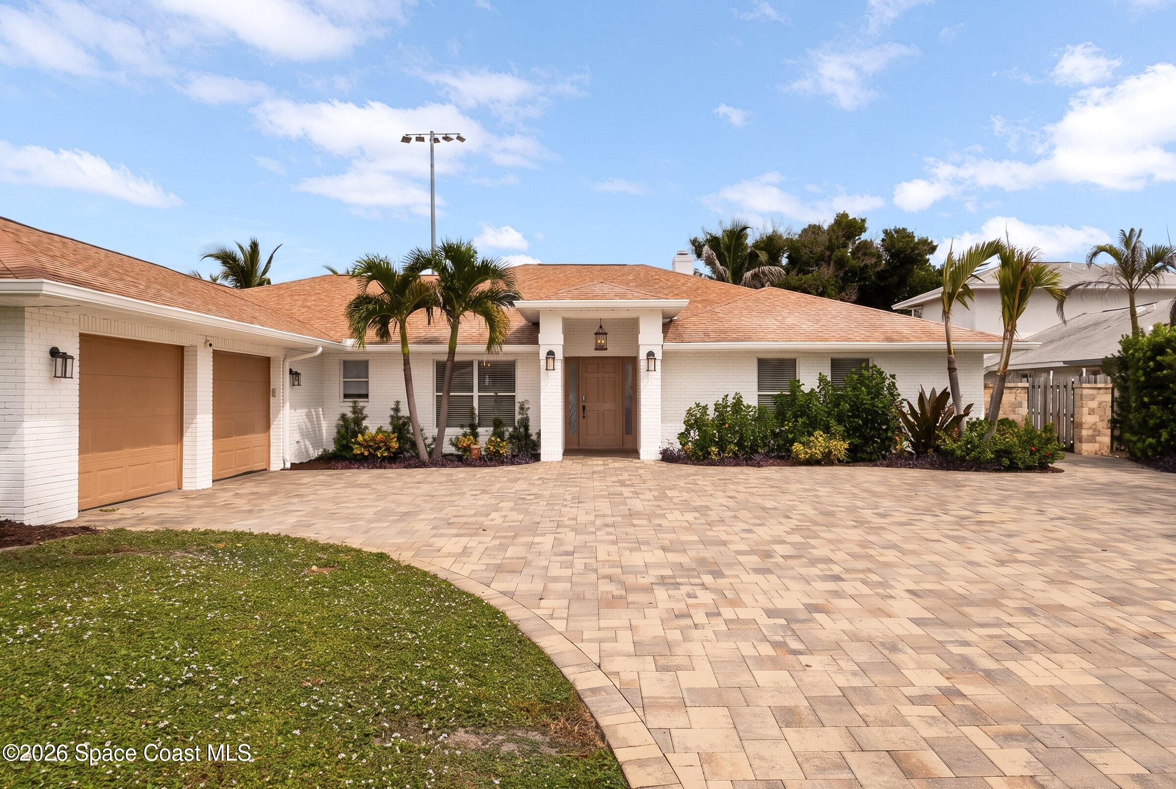 1031 E River Oaks Drive