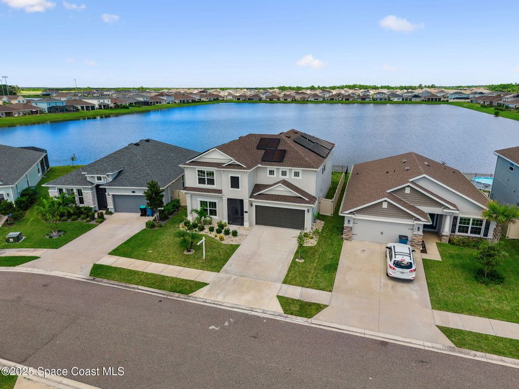 Photo of 346 Kylar Drive NW, Palm Bay, FL 32907 (MLS # 1057427)