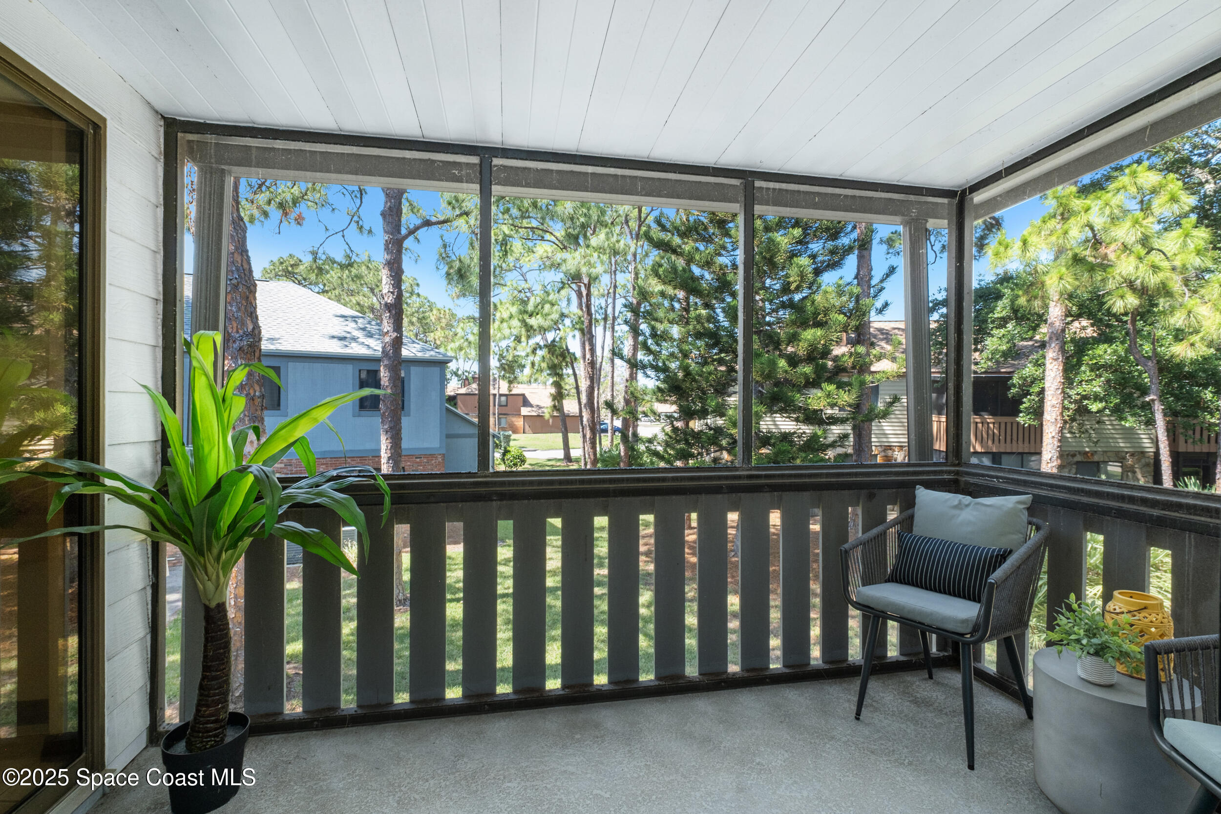 9020 Brighton Court 4-H
