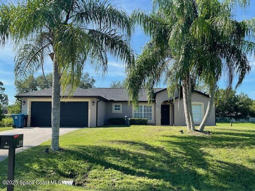 Photo of 1790 Ashcroft Street NW, Palm Bay, FL 32907 (MLS # 1055926)