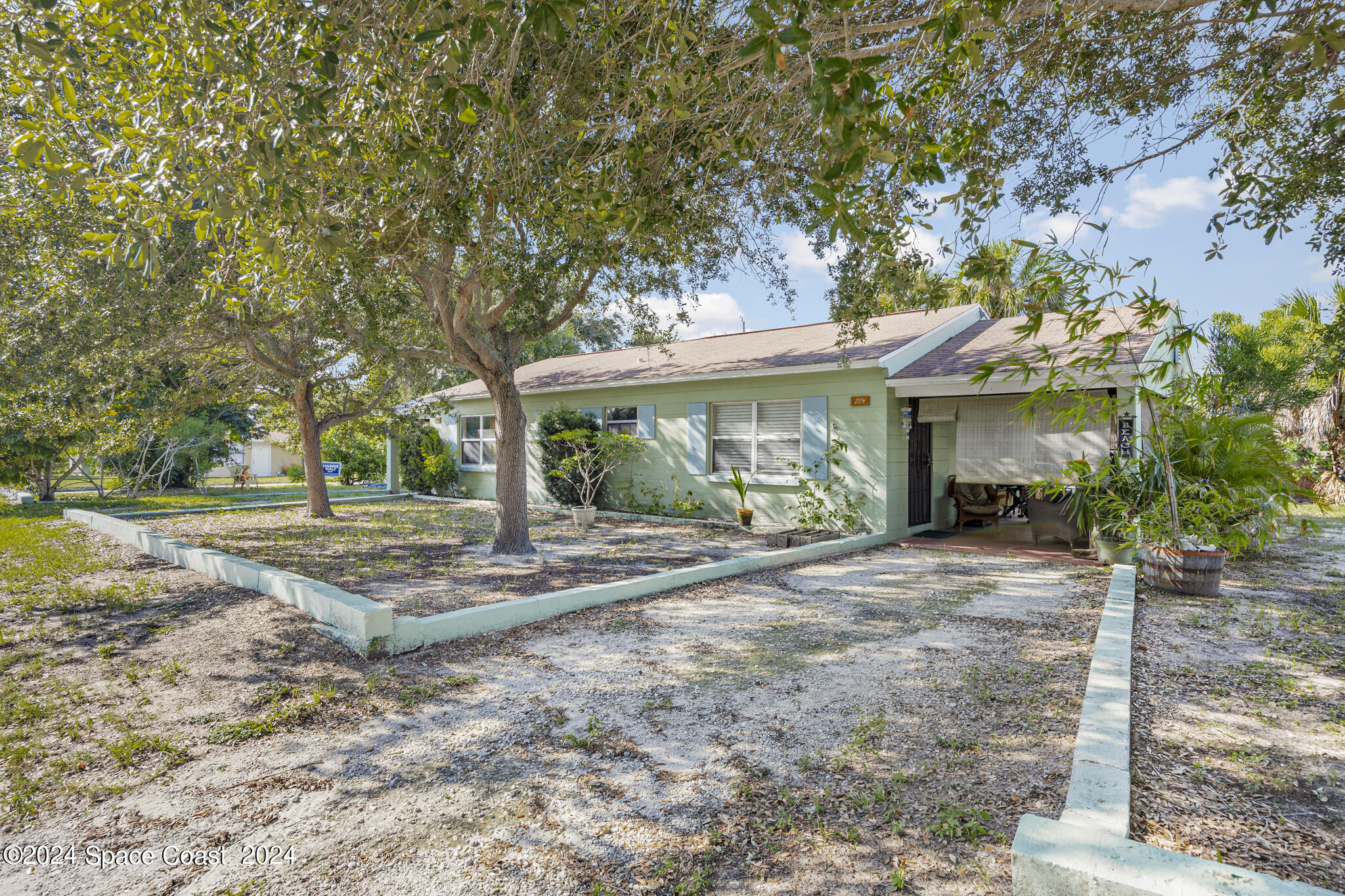 201 Pierce Avenue