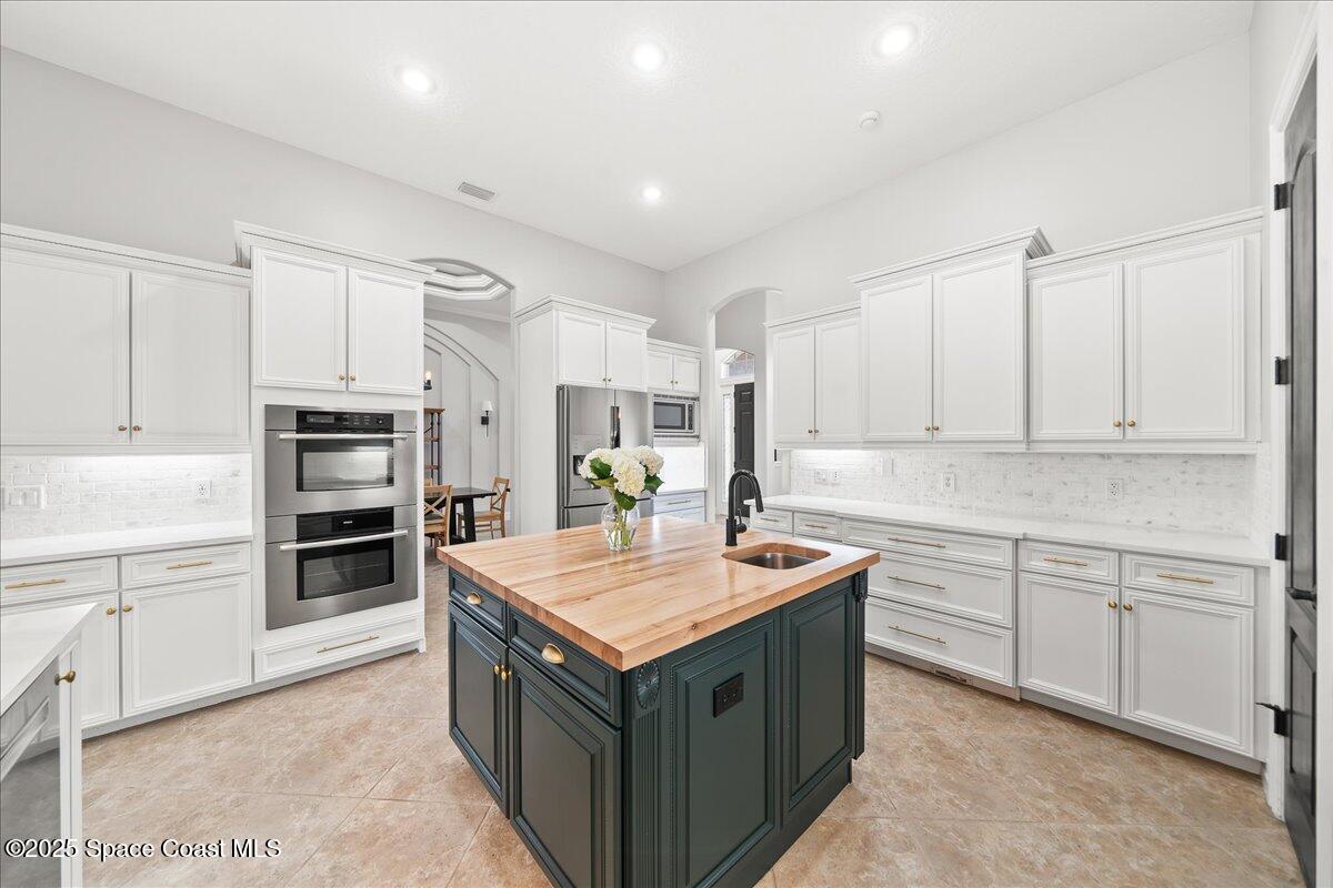 3311 Gatlin Drive