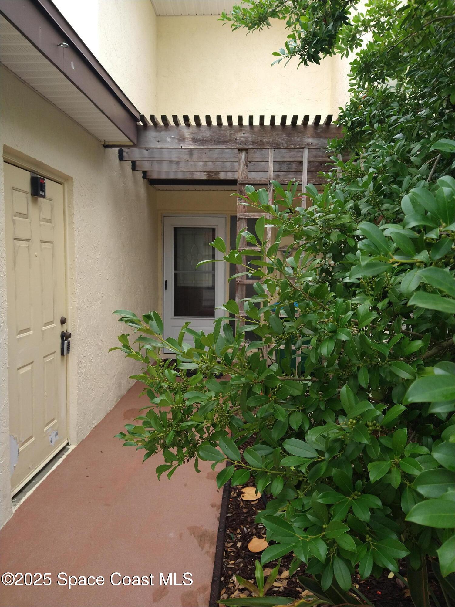 8705 Hibiscus Court