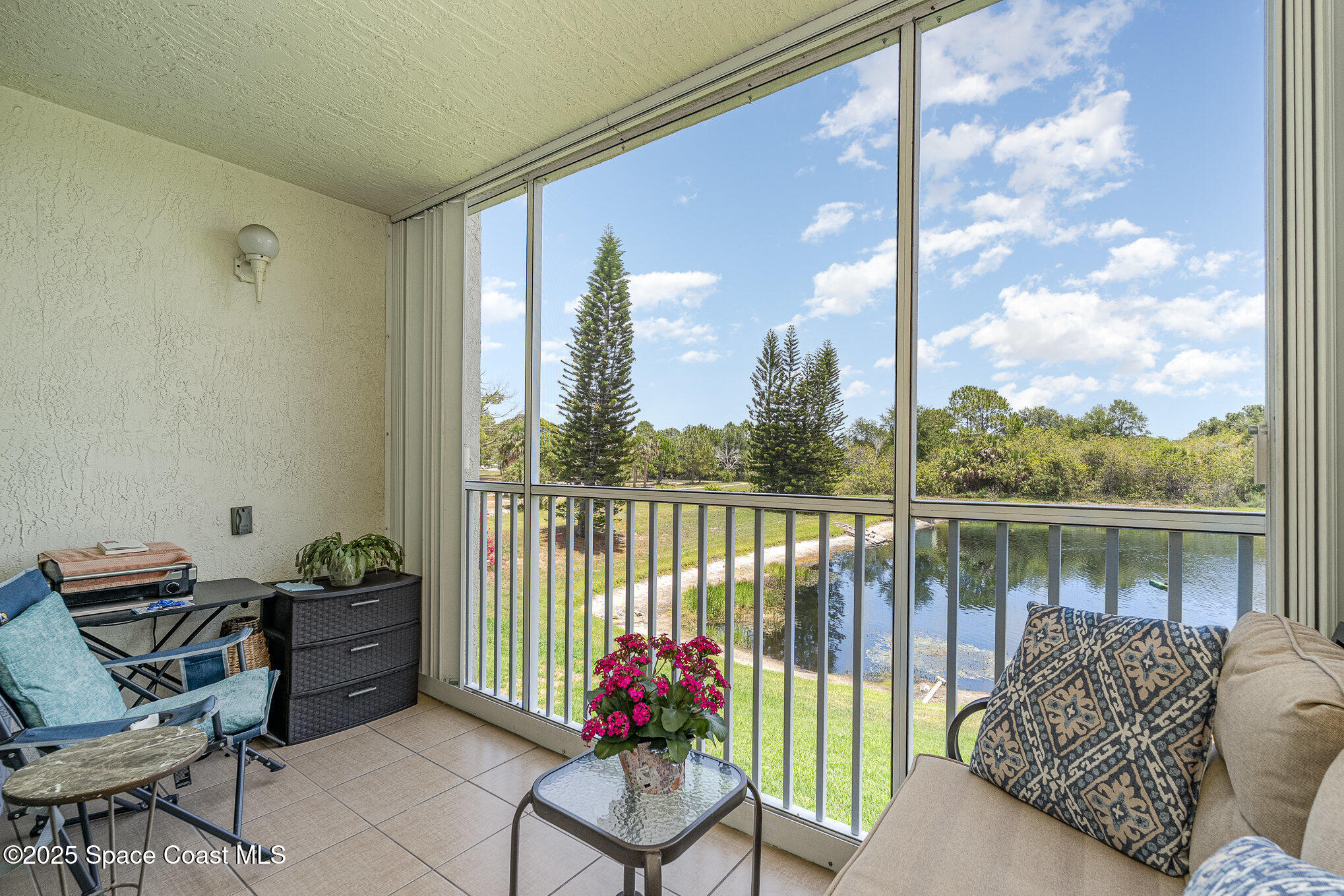 1410 Huntington Lane 1204