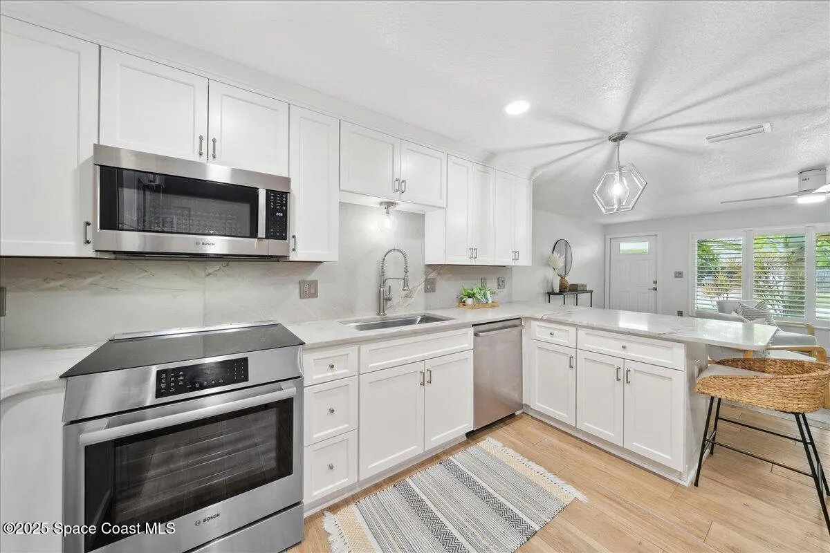 Satellite Beach, Florida 32937, United States, 3 Bedrooms Bedrooms, ,2 BathroomsBathrooms,Residential,Active,137220