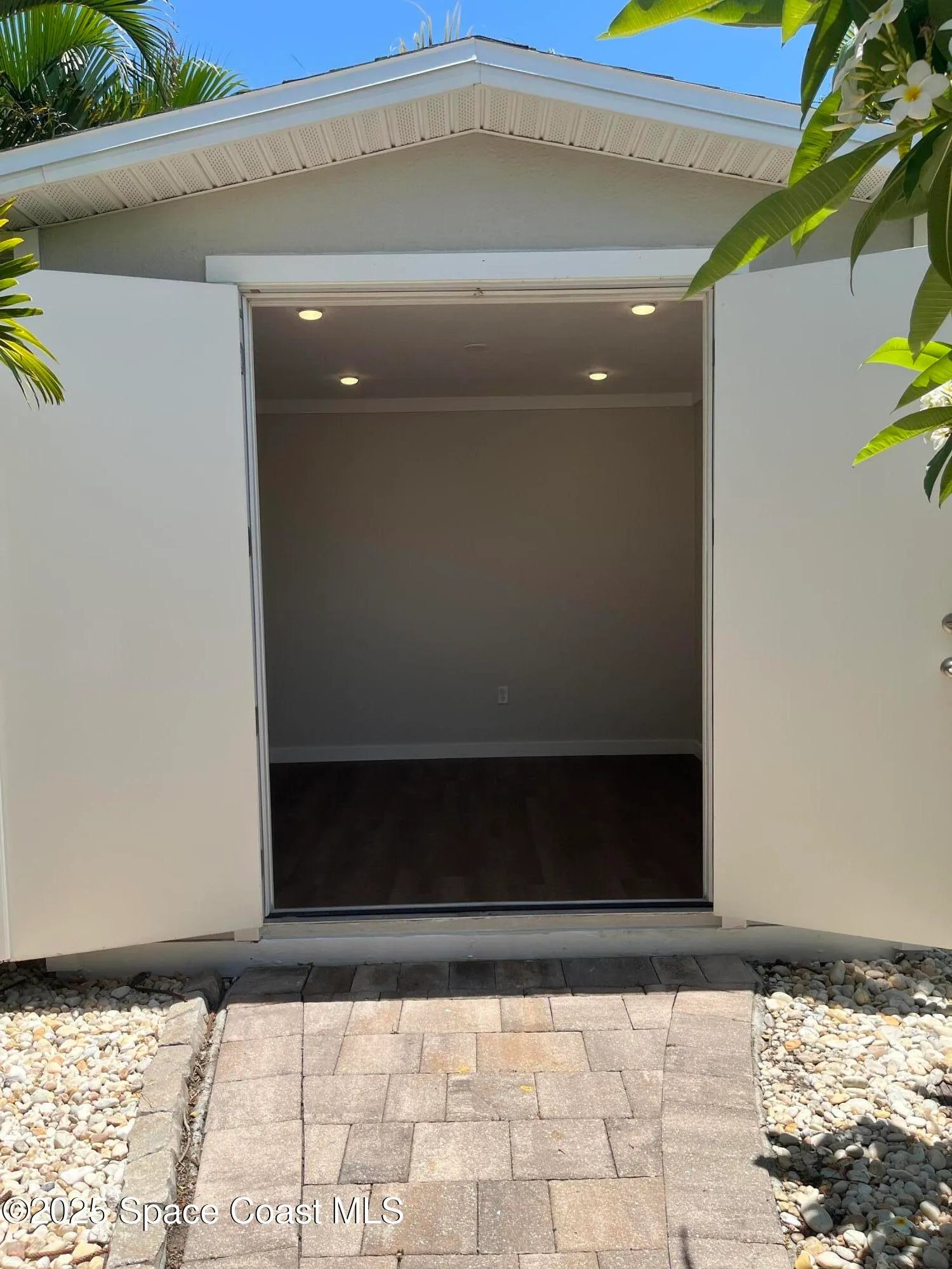 Satellite Beach, Florida 32937, United States, 3 Bedrooms Bedrooms, ,2 BathroomsBathrooms,Residential,Active,137220